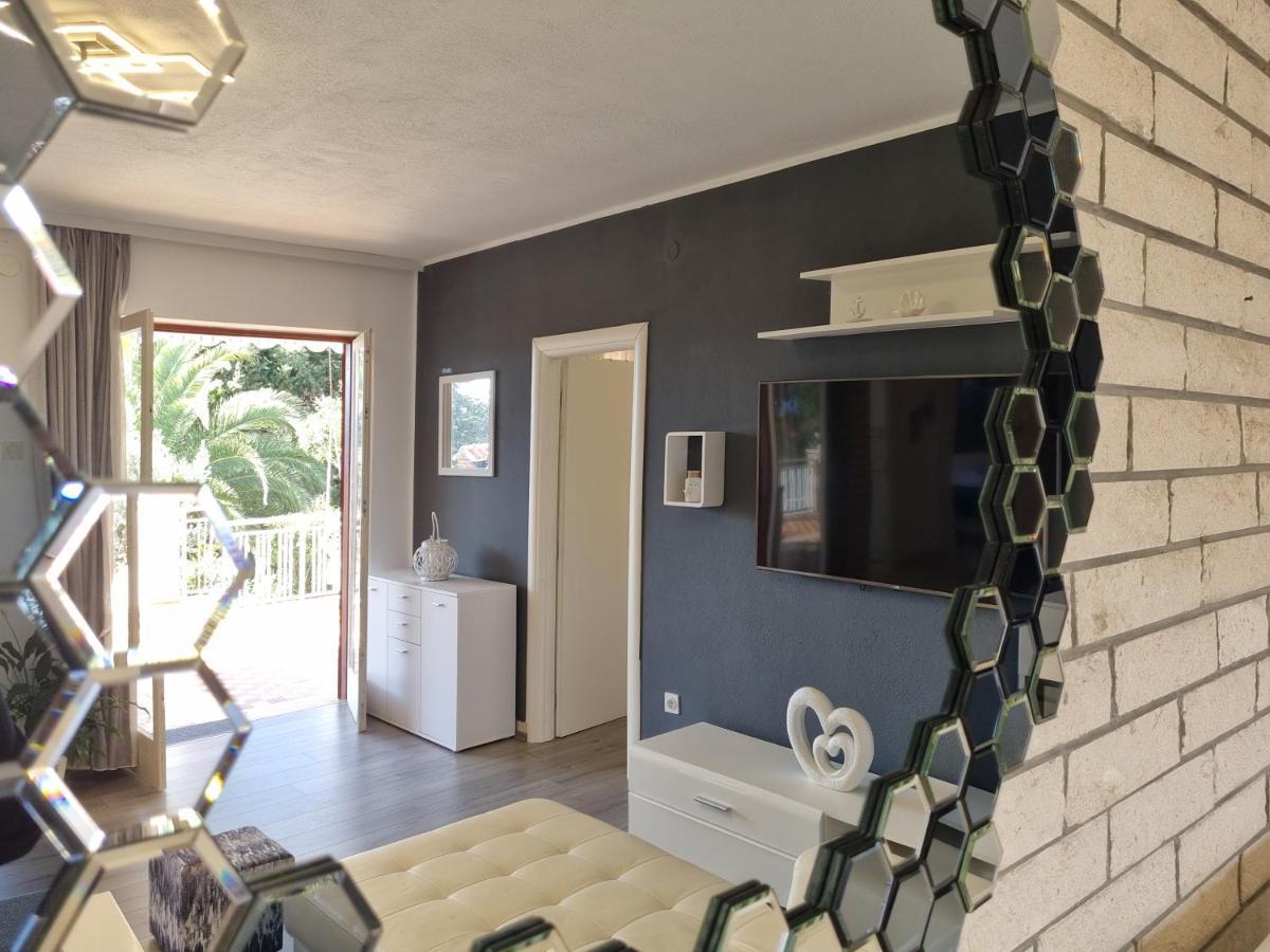 Villa Ilaria Bol Bagian luar foto