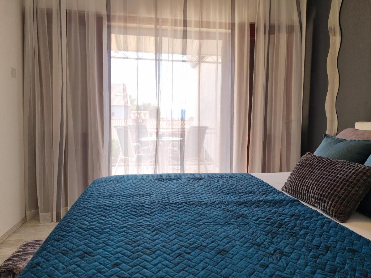 Villa Ilaria Bol Bagian luar foto