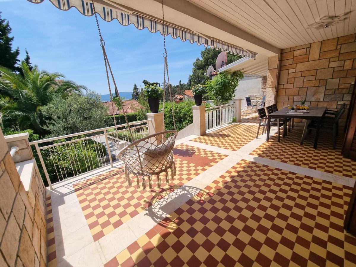 Villa Ilaria Bol Bagian luar foto