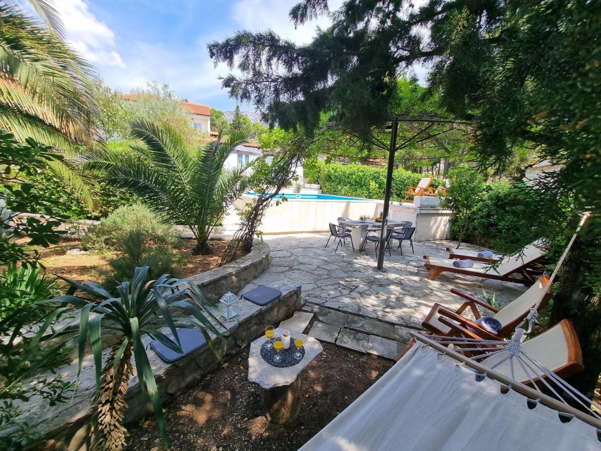 Villa Ilaria Bol Bagian luar foto