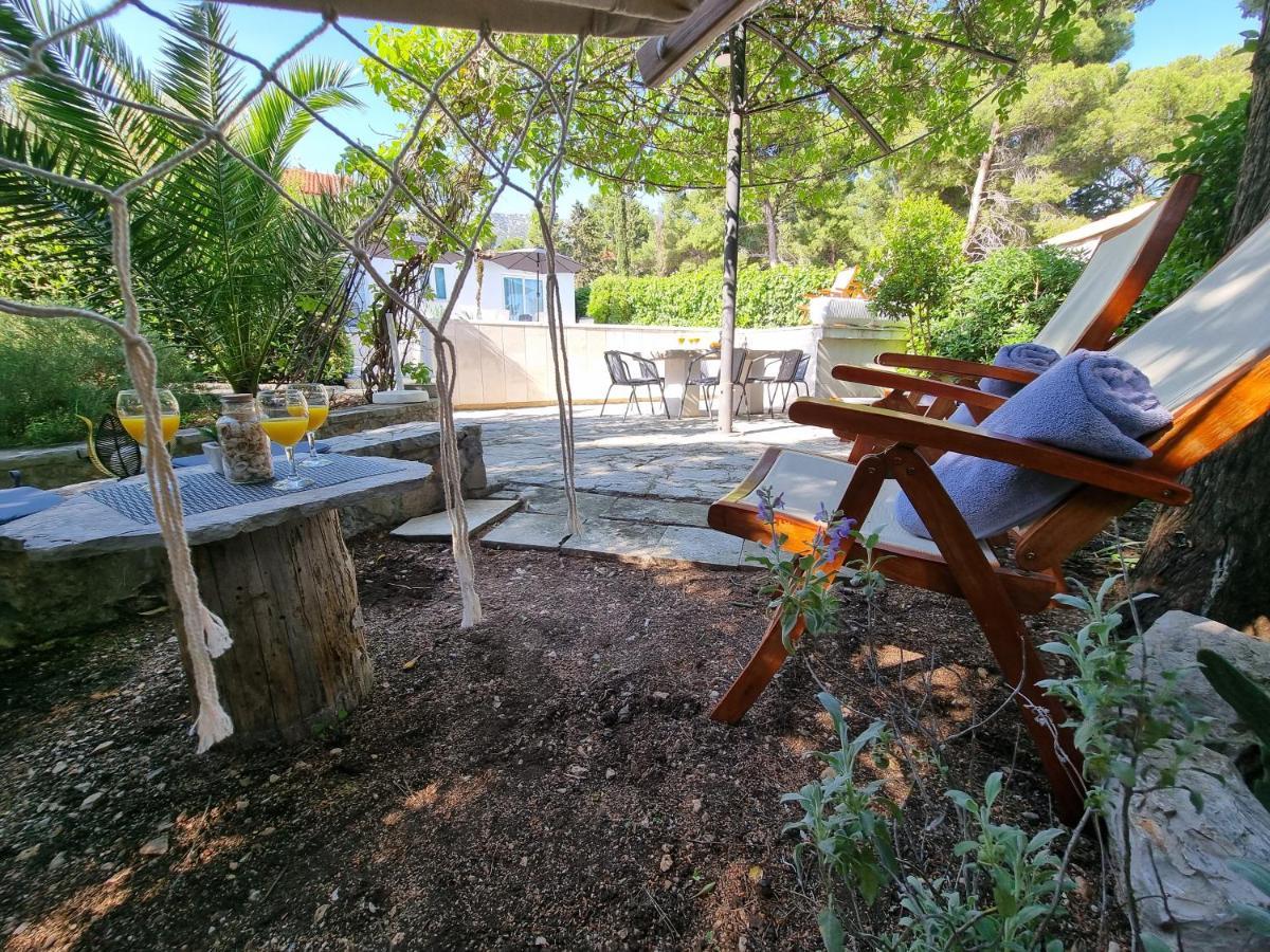 Villa Ilaria Bol Bagian luar foto